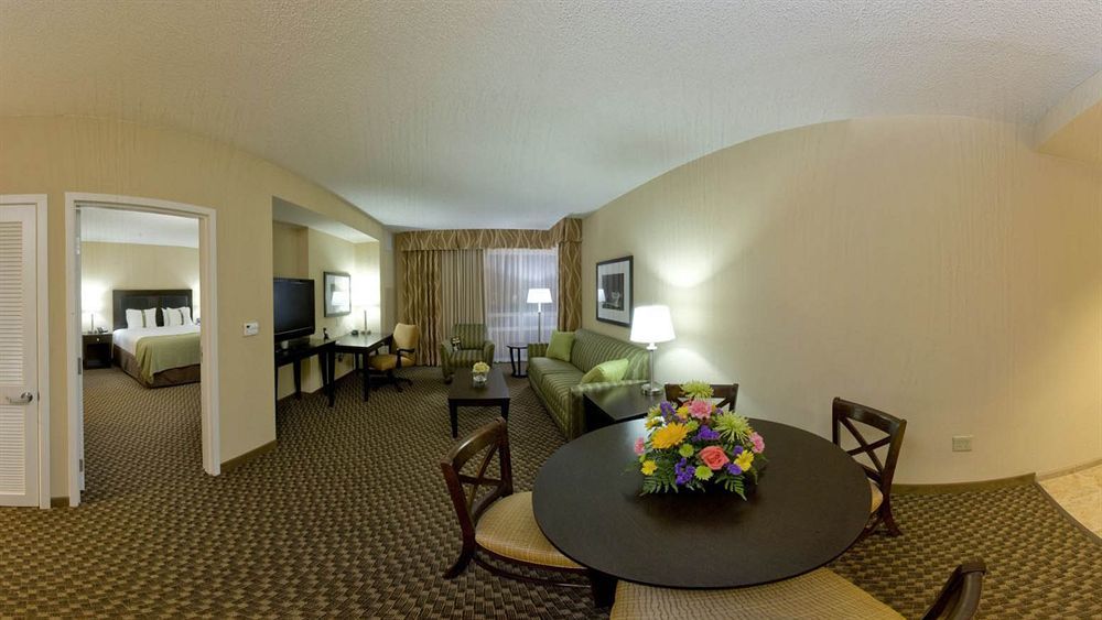 Holiday Inn Hotel & Suites Memphis-Wolfchase Galleria By Ihg Zewnętrze zdjęcie
